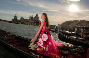 Deva Cassel al Festival di Venezia per Dolce&Gabbana